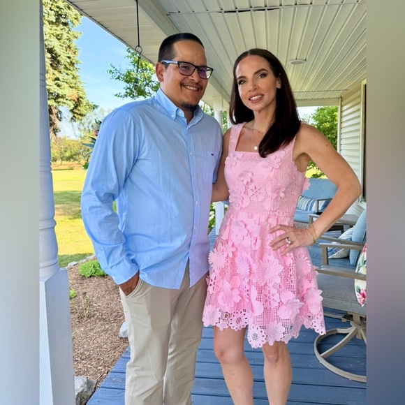 Meet your Posher, Amanda - Picture 1 of 7